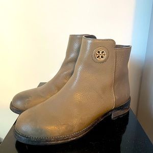 Tory Burch green ankle boots, women’s size 8